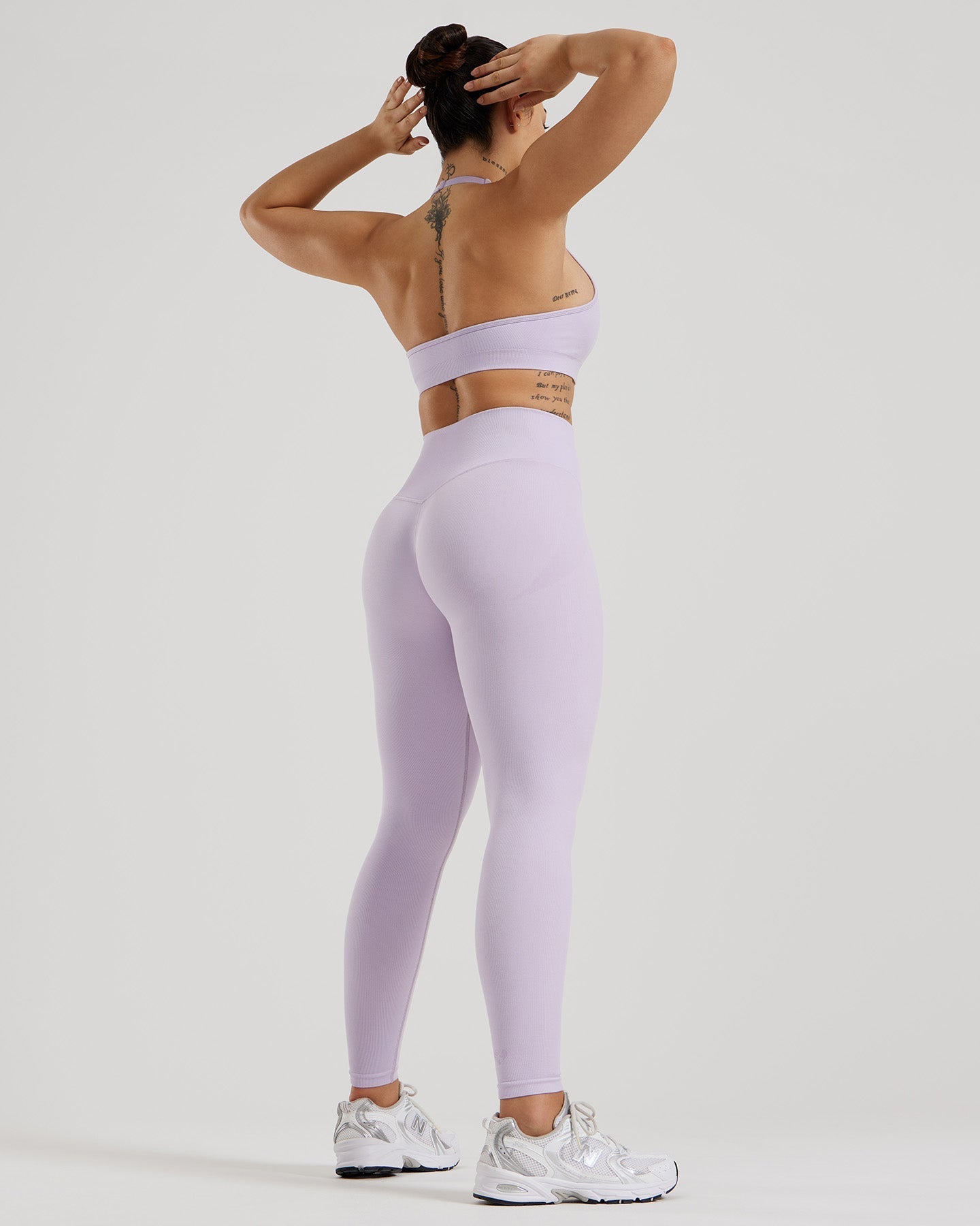 Motion Seamless Halter Bra | Cool Lilac