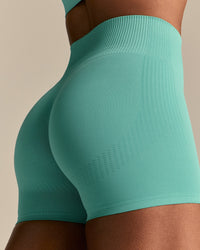 Power Seamless Scrunch Shorts | Marine Green