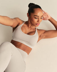 Define 2.0 Seamless Cross Back Bra | Stone