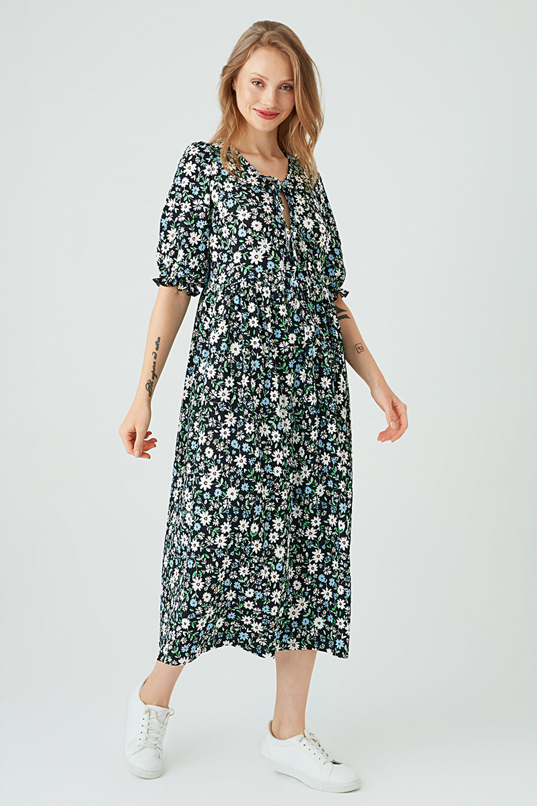 Multi FLORAL TIE FRONT MAXI DRESS