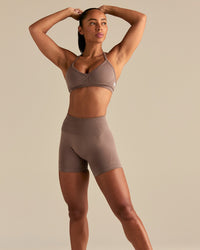 Define 2.0 Seamless Scrunch V-Neck Bra | Mocha